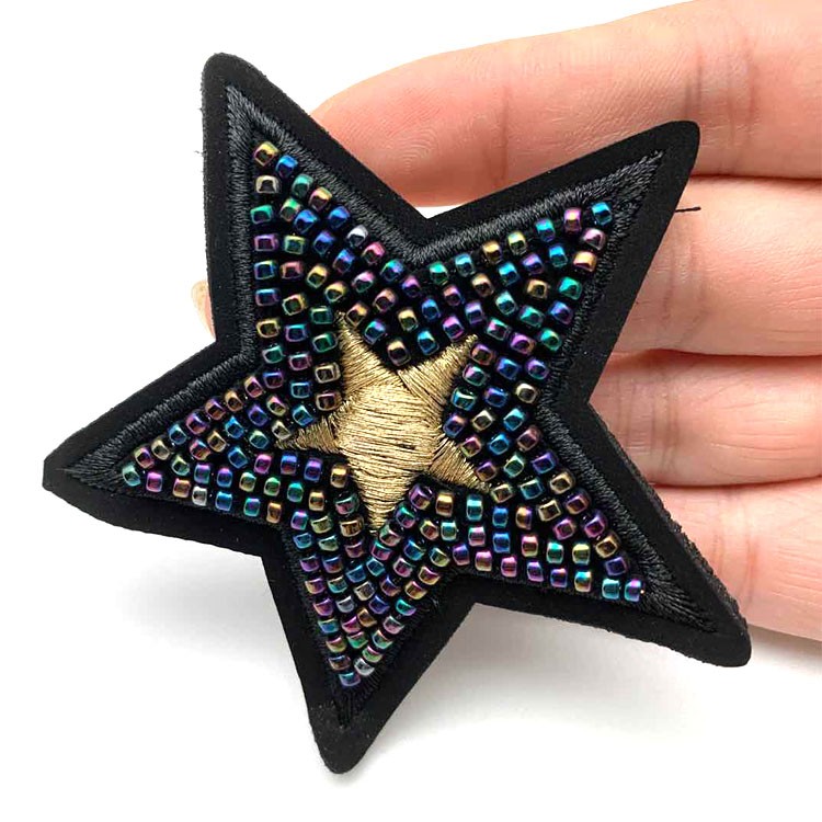 東莞廠家批發定做新款星形釘珠繡彩色珠片定制服裝包包裝飾貼牌